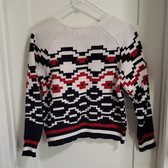 Stylish Geometric Knit Sweater - Navy, Red, White - Picture 4 of 4